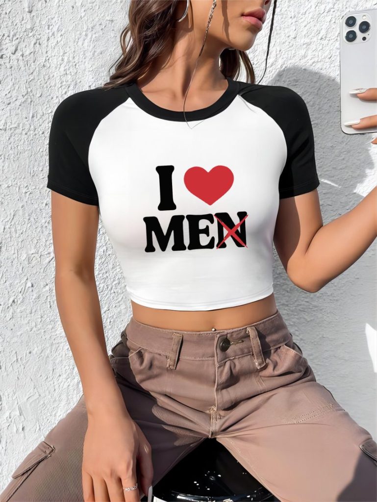 Red Heart Print V-Neck Tee