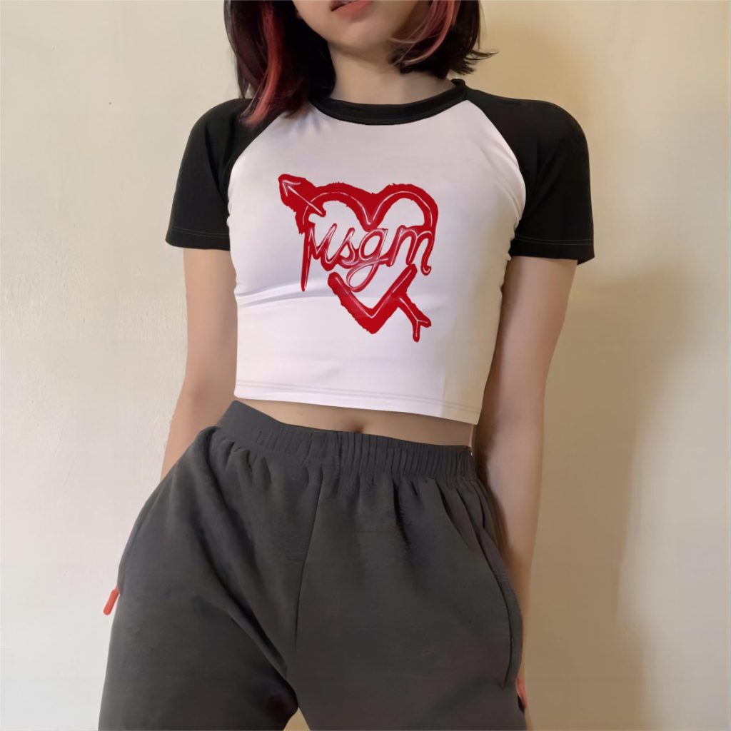 Red Star Print V-Neck Tee