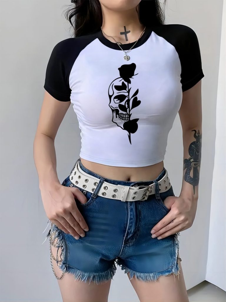 Skull Print 3-4 Sleeve Top