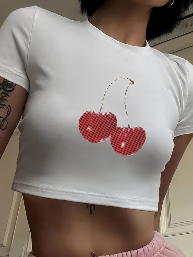 Red Heart Print Collared Tee