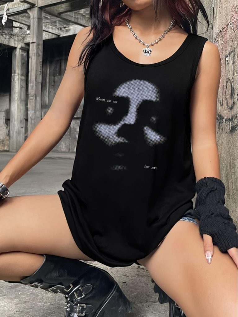 Portrait Print Short Sleeve Top
