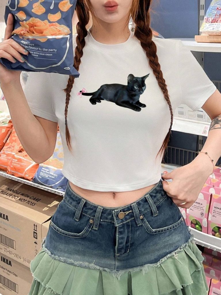 Black Cartoon Print V-Neck Top