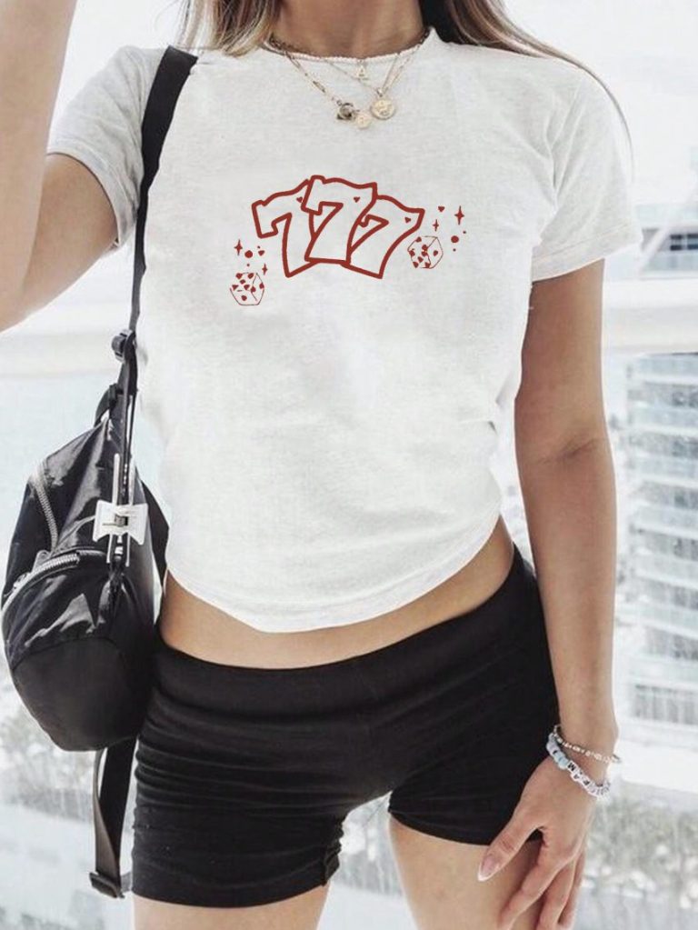 Red Heart Print V-Neck Tee
