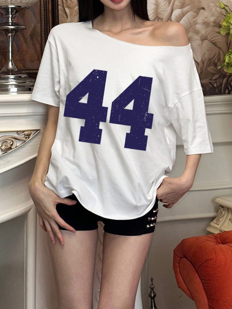 Vintage ’44’ Graphic Tee